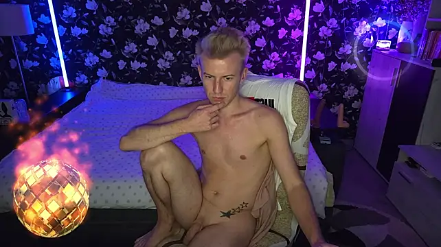 Онлайн чат XXX Vuitton