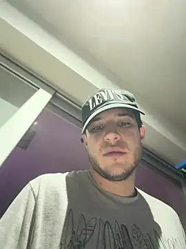 frrrraaannnnn Live XXX chat