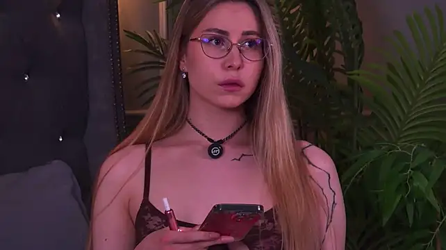 -SaraBlack- live XXX chat