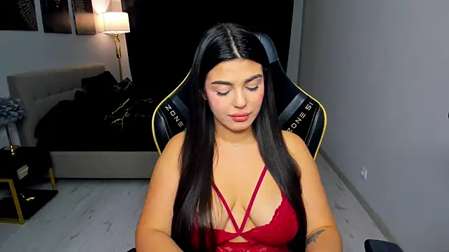 AlluringAriel Chat XXX in diretta