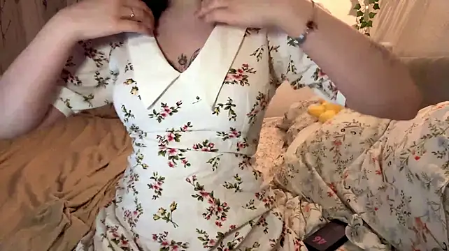 CurlieDoll XXX чат на живо