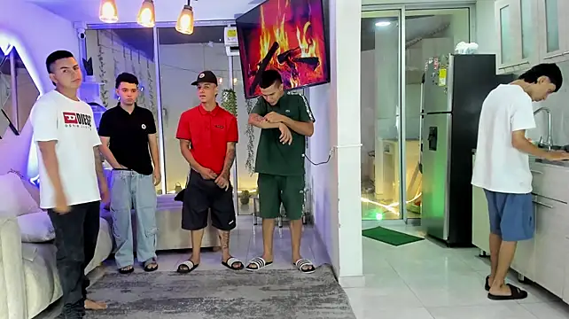 Houseofwarrios Adlı Modelin Canlı XXX Sohbeti