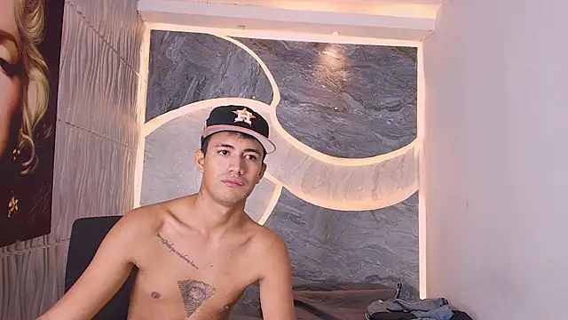 NIO_KLOUDS_ – Naživo XXX chat