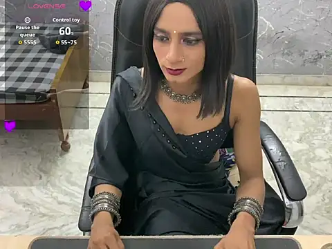 Chat XXX en directo de LuvLayla