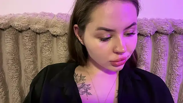 AlmaryKim's Live XXX Chat