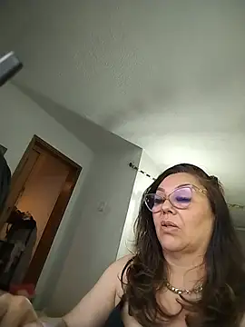 Myrnasexxx's Live XXX Chat