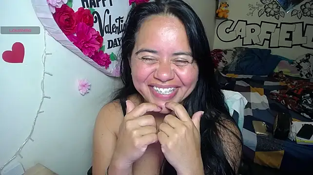 Miss__kendra_ élő XXX-chatje