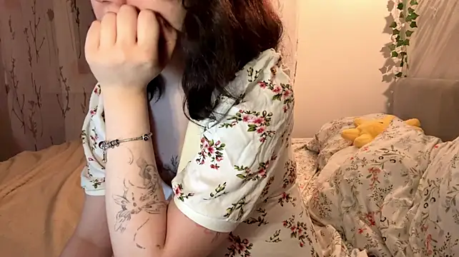 Chat XXX en directo de CurlieDoll
