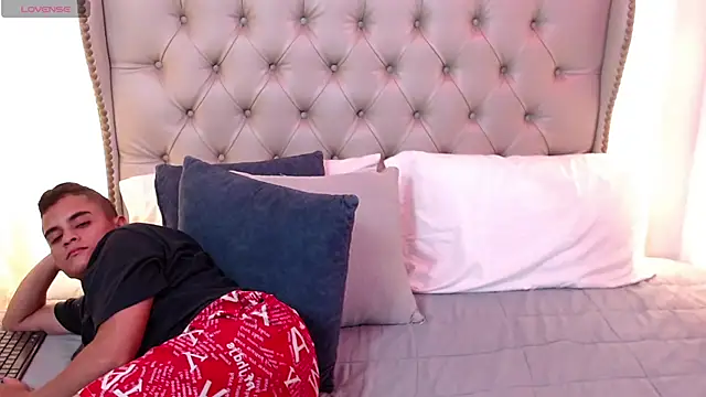 Liiamthompson's Live XXX Chat