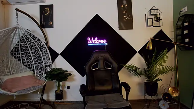 Katewalker_ Adlı Modelin Canlı XXX Sohbeti