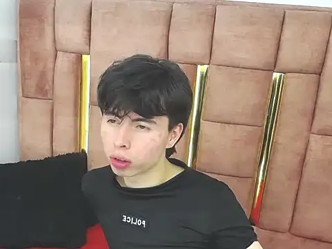 MICHAEL_HONEY 现场XXX聊天