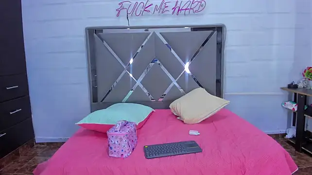 Czat XXX na żywo – Flirty_Fusion