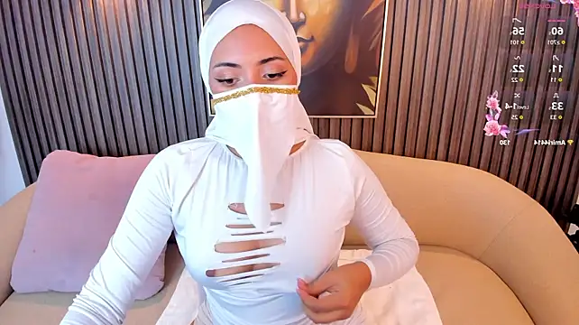 juli_thali Chat XXX in diretta