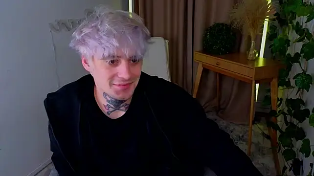 drillfi11's Live XXX Chat