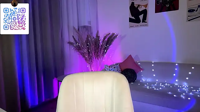 LinaMour XXX чат на живо