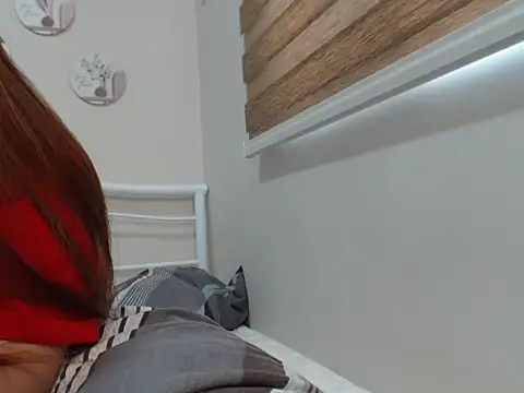 iyah11 Chat XXX in diretta