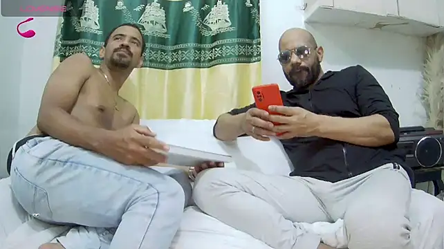 Chat XXX ao vivo de bruce_bigg