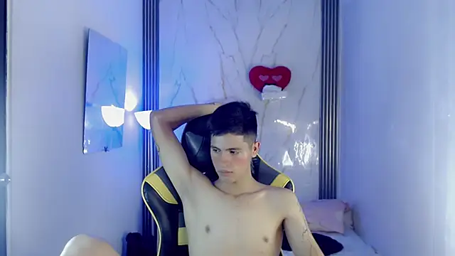 Ascii_one Live XXX Chat