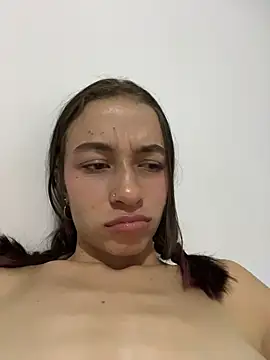 Chloe_Key Live XXX-Chat