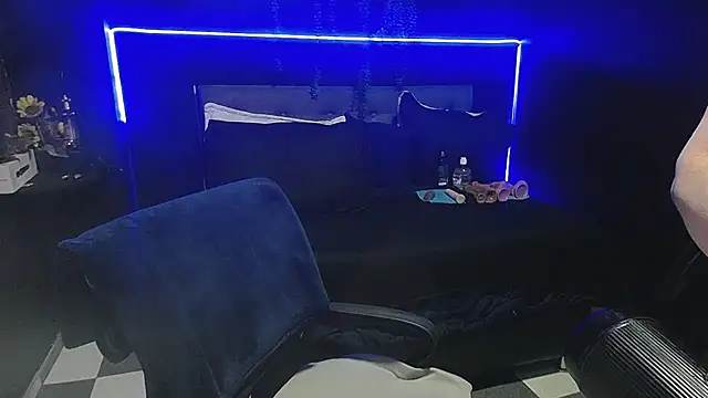 XXX chat uživo modela sasi_luna