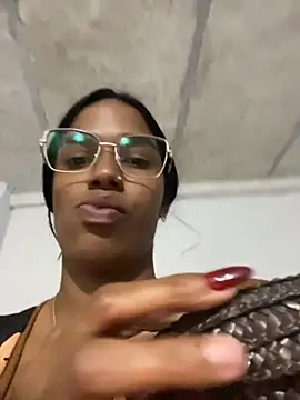FlorSalvaje_ – Live XXX-chat