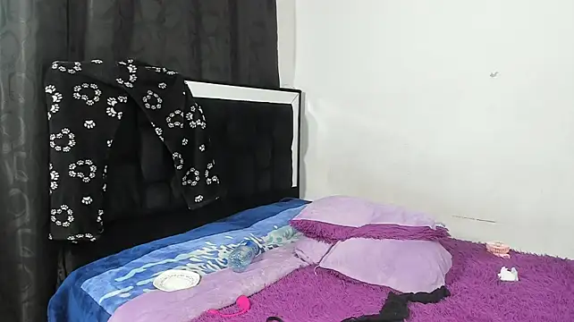 Chat +18 de Natalie_loffreda_ ao vivo