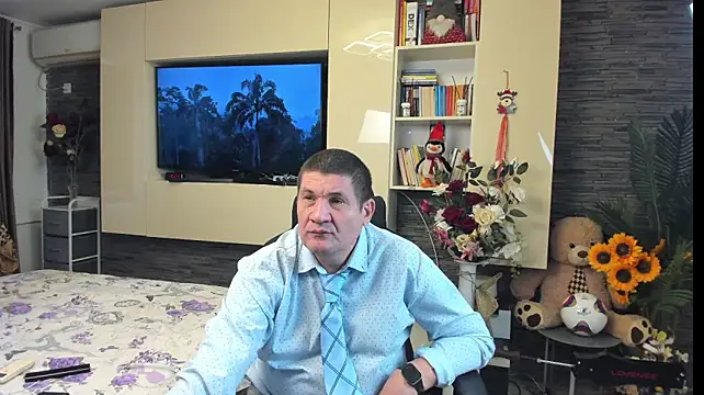 SpartacusDaddy48 XXX чат на живо