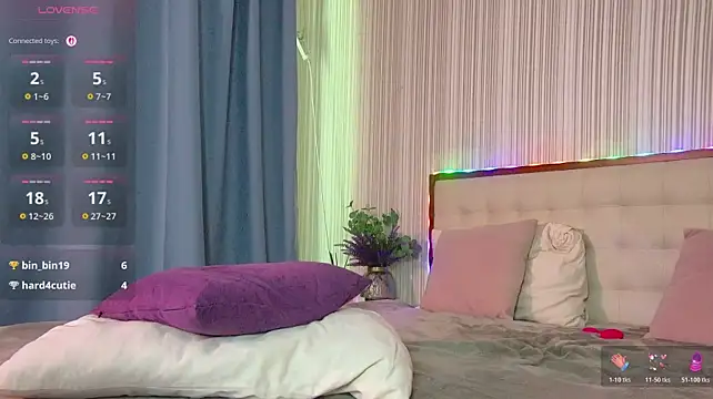 RubyValen's Live XXX Chat