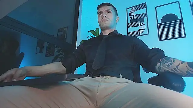 ALPHA_DOMINUS_: вебкам-шоу