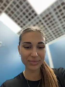 Czat XXX na żywo – Charming_Ritta