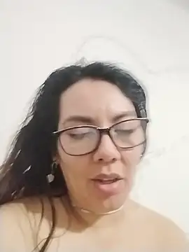 shio_26 live XXX chat
