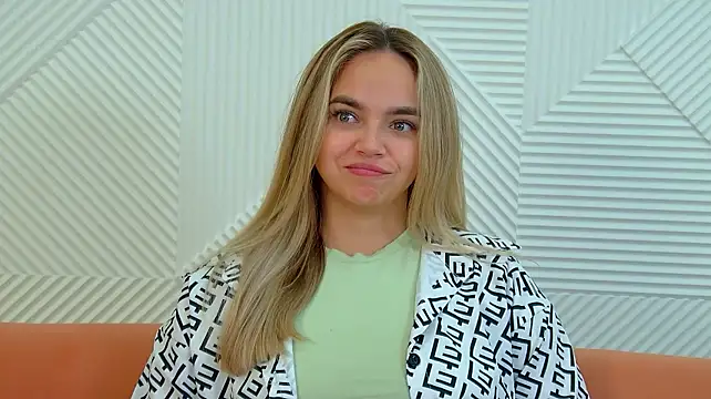 Chat +18 de AnitaVenture ao vivo