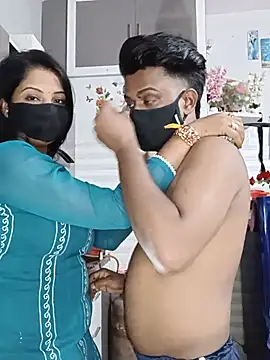 Kaur_Simran_01のライブXXXチャット
