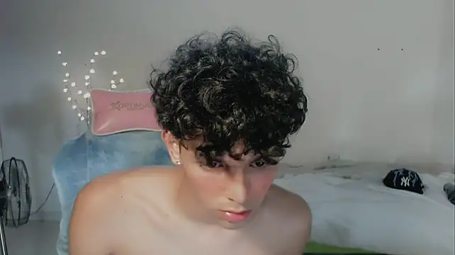 XXX chat uživo modela FUNNY_DICK_