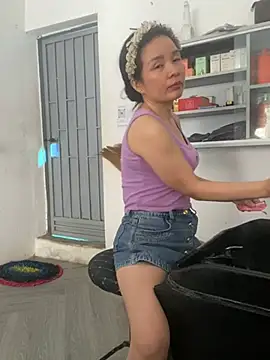Онлайн чат XXX Ivy_Trix2
