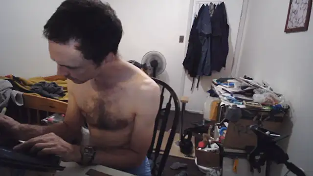 JohnnyMoves XXX чат на живо
