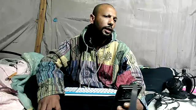 צ'אט XXX בשידור חי של Camodick