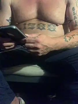 Ldnick69 élő XXX-chatje
