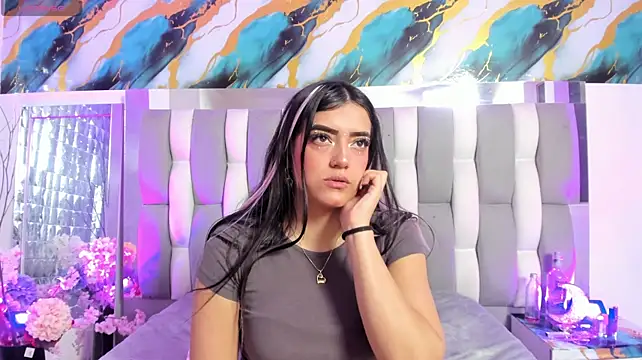צ'אט XXX בשידו ר חי של IsaDiiaz