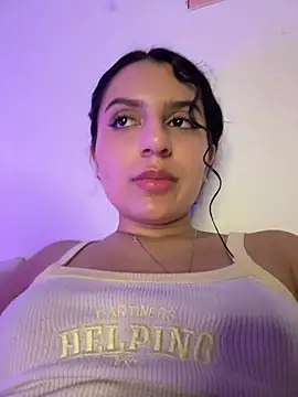Czat XXX na żywo – OhMySelenyx3