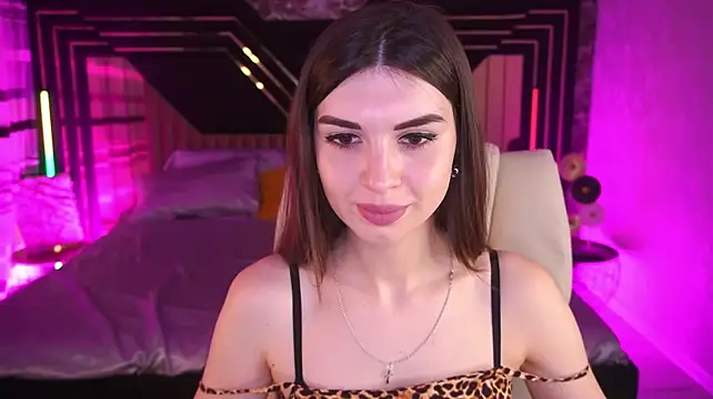 Chat +18 de KylieJoyys ao vivo