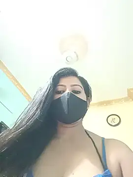 Chat +18 de SANAYA_ROY ao vivo