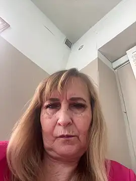 Irina2909@xh Live XXX-Chat