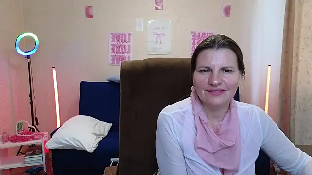 Mirabelle_Velvet's Live XXX Chat