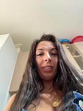 Almmaxxxx élő XXX-chatje