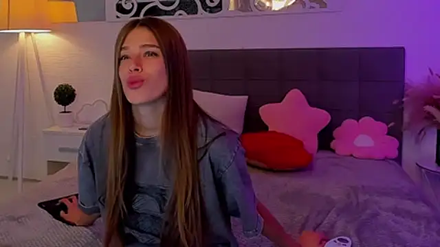 melissacrayzy Adlı Modelin Canlı XXX Sohbeti