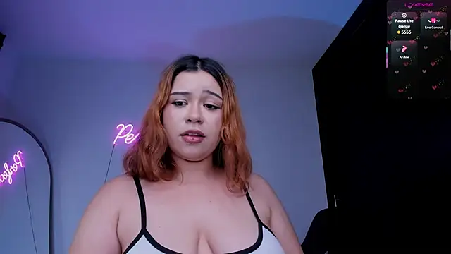 daniela_hornny Adlı Modelin Canlı XXX Sohbeti