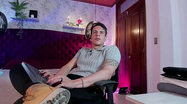 Онлайн чат XXX Dustin_Sonne