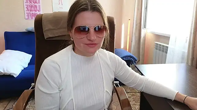 Mirabelle_Velvet Adlı Modelin Canlı XXX Sohbeti