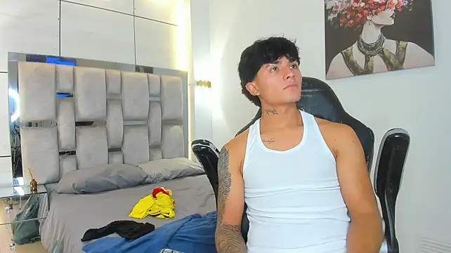 Chatroom XXX en direct de Ruslan_marcel
